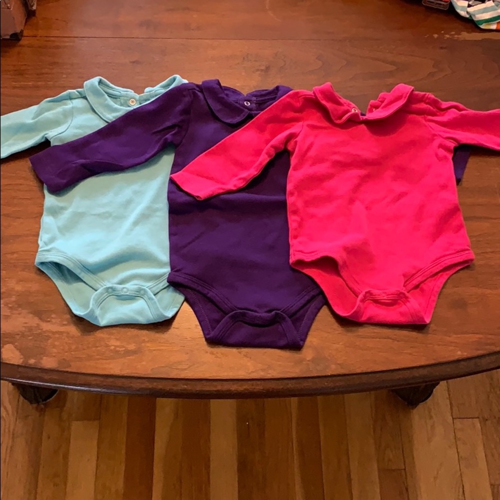 Primary Peter Pan Collar Onesies Size 9-12 Months